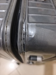 Rimowa 銀色行李箱