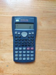 Casio fx-82MS計算機。