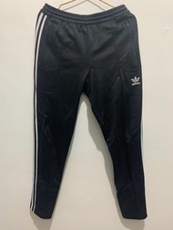 二手/中古 愛迪達 adidas originals CW1269 男版s號 8.5成新 神褲