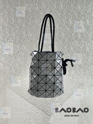 ISSEY MIYAKE 三宅一生 BAOBAO抽繩水桶包 單肩包 斜挎包  男女同款 情侶款