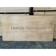 Triplek COMBI 12mm 122x244cm / Plywood COMBI 12mm 4x8