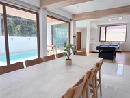 ไอวาดา พูลวิลล่า บางแสน (i-Vada Pool Villa Bangsaen)