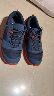 Sz 40 men haglofs sneakers