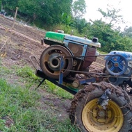 traktor sawah