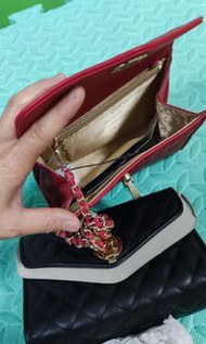 DISSONA真皮斜孭袋1個$200