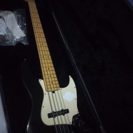 ✅ bas fender jazz bass Made In USA ⭐⭐⭐⭐⭐
