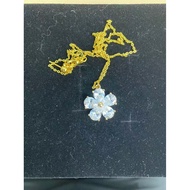 White Spar Five-Leaf Clover Pendant 80205