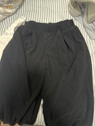 uniqlo闊腳長褲