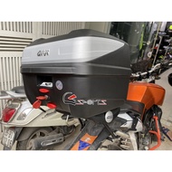 Genuine Givi B32N rear trunk 2 years