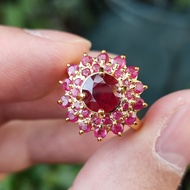 แหวนพลอยทับทิม(Natural Ruby)ล้อมด้วยพลอยทับทิมพม่า เรือนเงินแท้ 92.5% ชุบทอง ไซส์นิ้ว 53 หรือเบอร์ 6.5US สินค้ามีใบรับประกันจากทางร้าน