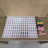 粉紅色Hello Kitty水晶麻將連籌碼