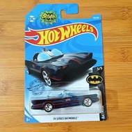 Hotwheels Hot Wheels TV SERIES BATMOBILE BATMAN MM FYF61