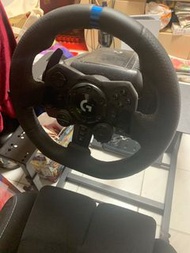 logitech G923 TRUEFORCE 模擬賽車方向盤+