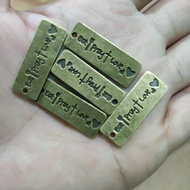 10 PCS EAT-PRAY-LOVE (PENDANT)