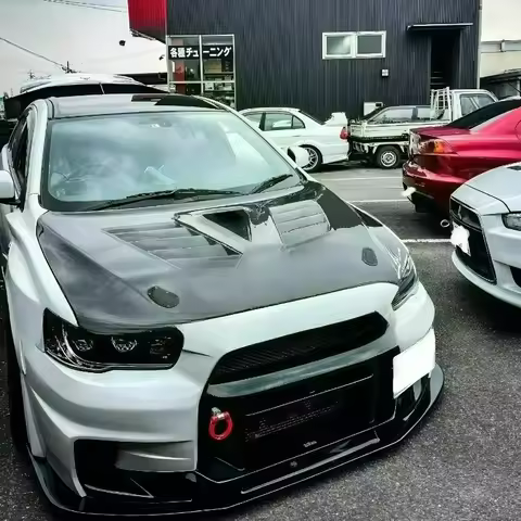 Lightweight FORMitsubishi Lancer Evolution Evo X 10 Carbon Fiber Ventilated Hood