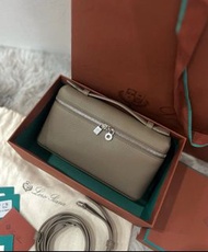 Loro Piana Extra Pocket L19 大象灰銀扣D05s ,Loro Piana L19飯盒包大象灰，化妝包小牛皮