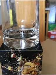 Johnnie Walker 盒裝威士忌酒杯