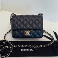 芯片款 香奈兒/Chanel 黑金菱格CF方胖子鏈條包