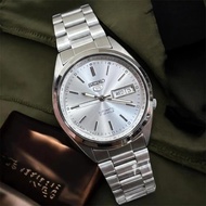 SEIKO Watch Seiko Active Day Date/ Seiko Automatic in Japan/ Seiko 5 Active Day Date/