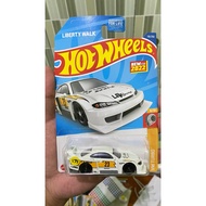 LB SUPER SILHOUETTE NISSAN SILVIA S15 WHITE HOTWHEELS