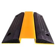 ยางชะลอความเร็ว ขนาด 41x52x7 Cm. พร้อมช่องเหล็กใส่สายเค