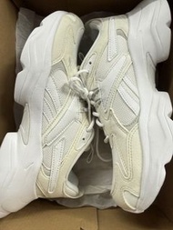 Reebok Royal Bridge 4 跑步鞋