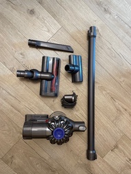 Dyson V6 吸塵機（使用正常）