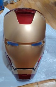 可亮燈發聲Hasbro（孩之寶） 推出的 Marvel Legends（漫威傳奇系列）鋼鐵人 1:1 電子頭盔。