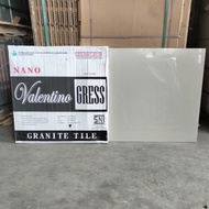 Granit 60X60 Cream Polos Glossy 1 Plat Baru Ivory Valentino Gress