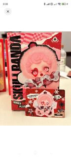 Skullpanda skull panda pop mart 盲盒 狂想詩