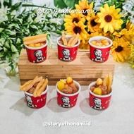 MINIATURE 1:12 KFC FRIED CHICKEN FRIDGE MAGNET (2.8 x 2.8 x 2.5 cm) CUTE AND GOOD