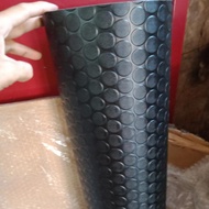 4.4m x 120cm coin pattern floor carpet