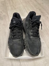 （二手）New Balance 327G Gore-Tex 全黑運動鞋