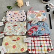 CATH KIDSTON กระเป๋าสตางค์ ผ้าแคนวาส ทรงคลัทช์ แต่งซิป พิมพ์ลายดอกไม้ ขนาดเล็ก สําหรับใส่เหรียญ เครื่องสําอาง