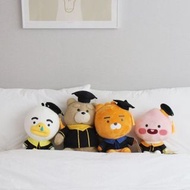 即日出貨❣️畢業公仔 RYAN APEACH TUBE  TED 賤熊 玉桂狗 Kuromi Melody  Kakao friends 畢業公仔  韓國 Kakao Friends 畢業公仔  RY