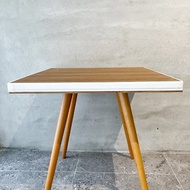 H+H Interiors Home 磁磚木餐桌