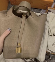 全新 Hermes p22 Picotin 22 d0 ghw 奶茶色金扣