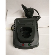 EUROPA HILT 12V FAST CHARGER