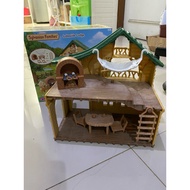 Sylvanian lakeside lodge preloved
