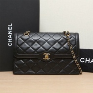 CHANEL 中古巴黎限定鴛鴦扣單肩包中號黑色羊皮2開金扣肩背包