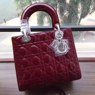 DIOR DIOR Bag DIOR Bag DIOR Female Bag DIOR Saddle Bag DIOR Three Grid DIOR 5 Grid DIOR Badge Style 