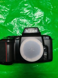 Nikon F-601 AF 菲林相機