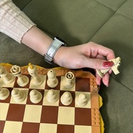 適用於 Galaxy Watch8、Apple Watch11 的義大利壓皺小牛皮錶帶