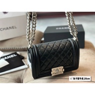 Chanel Classic Small Size 20cmLeboy Diamond Cowhide Hot Mom Bag Shoulder Messenger Small Square Bag 
