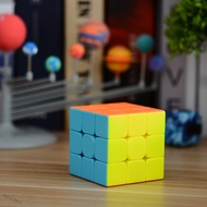 3 x 3 Stickerless Magic Puzzle Cube Brain Exercise Toy Cubic Cube Puzzle