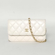 CHANEL 23CCFWOC17白色牛皮鐳射標金扣金球調節扣肩帶肩背包