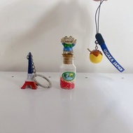 沖繩風獅爺紀念品.大阪章魚燒鑰匙圈.巴黎鐵塔鑰匙圈