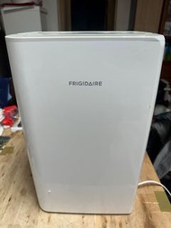 Frigidaire富及第5.5公升節能除濕機 功能正常輕巧方便