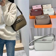 🇰🇷 Kelly Depeches 25cm pouch （5 color)