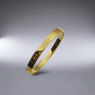22k / 916 gold C design bangle